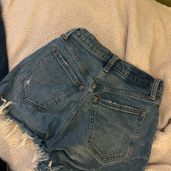 3 for $40 Abercrombie & Fitch High Rise Denim Shorts . 

$15 for each - Picture 7 of 11